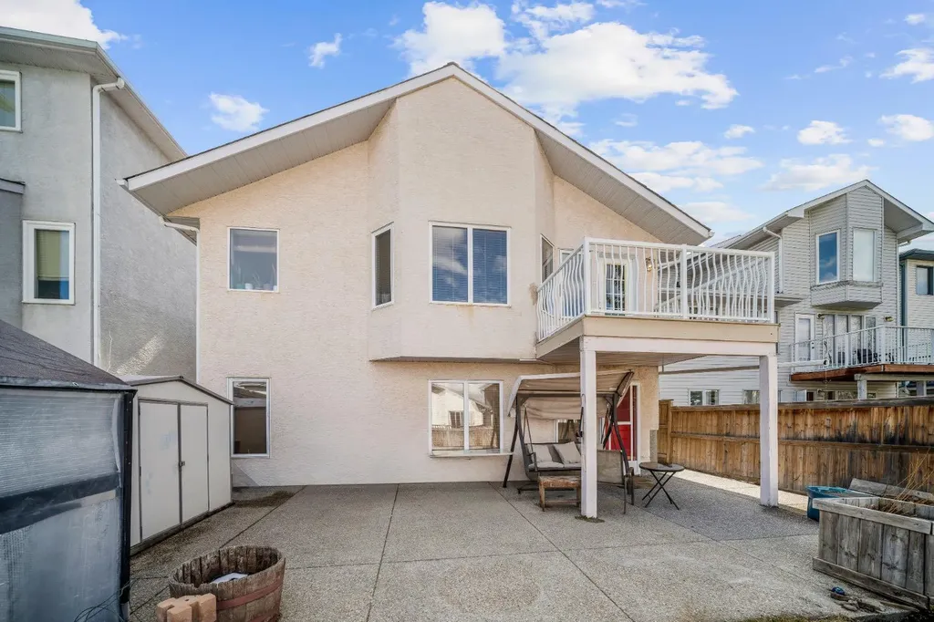180 Hidden Vale Close NW Calgary AB T3A 5C7