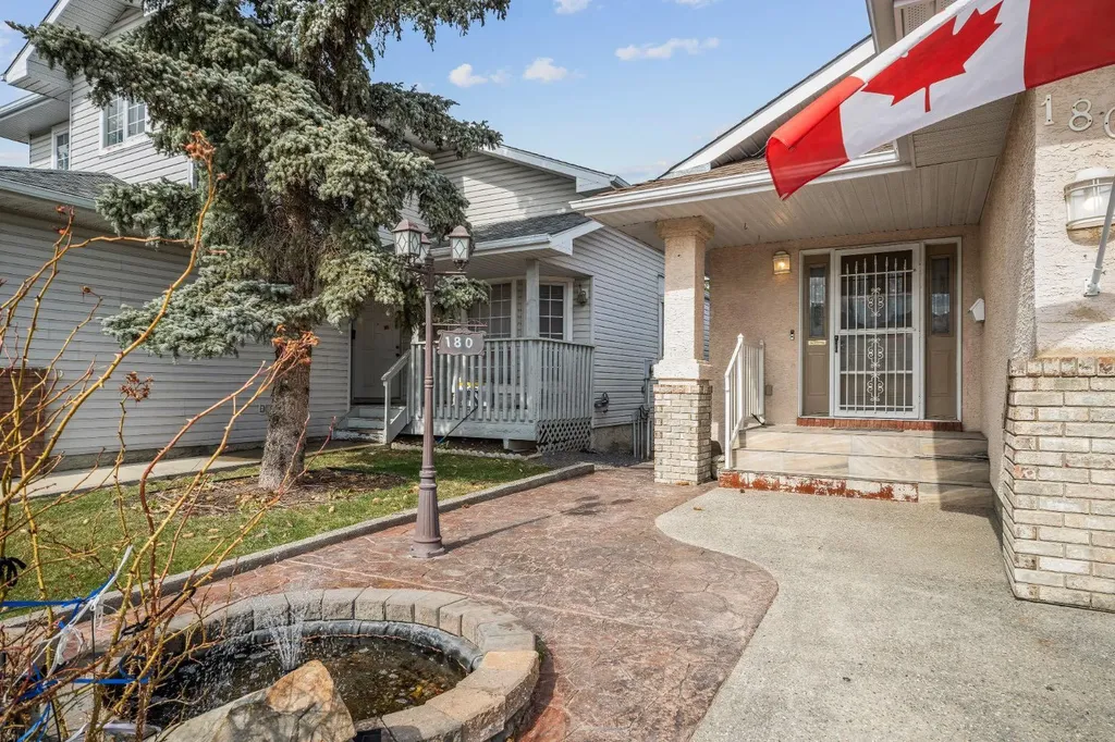 180 Hidden Vale Close NW Calgary AB T3A 5C7