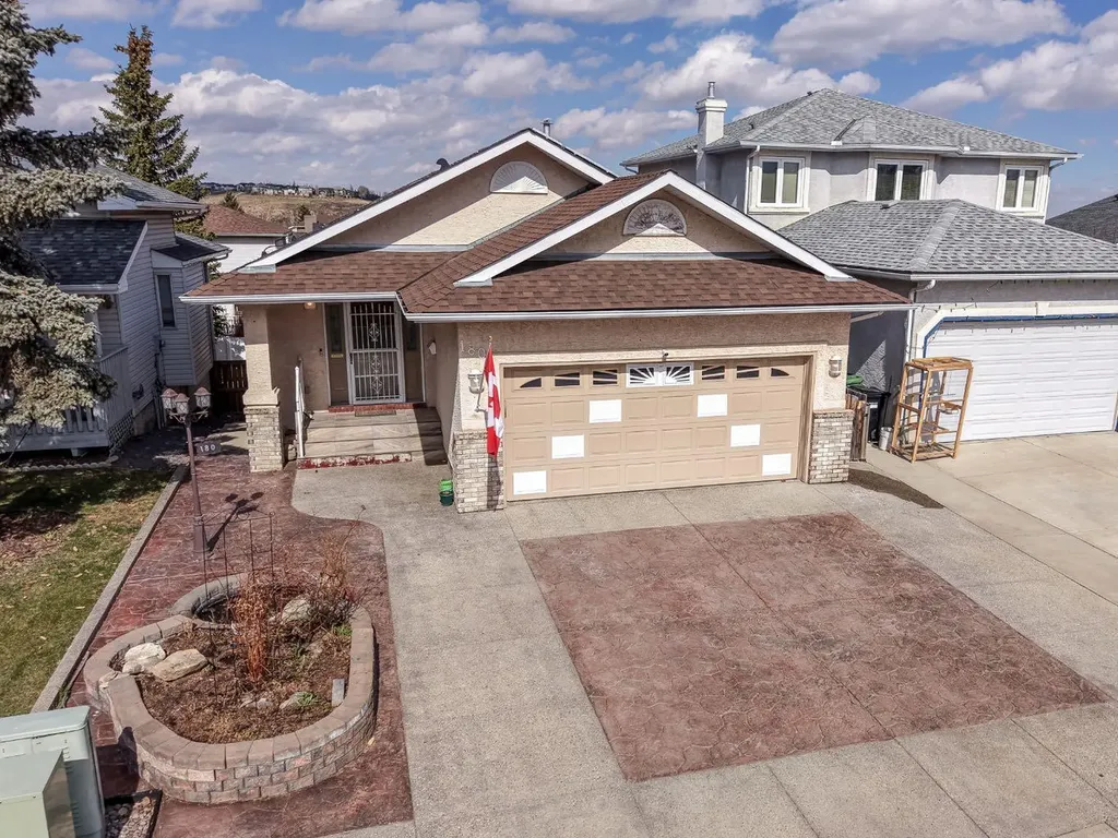 180 Hidden Vale Close NW Calgary AB T3A 5C7
