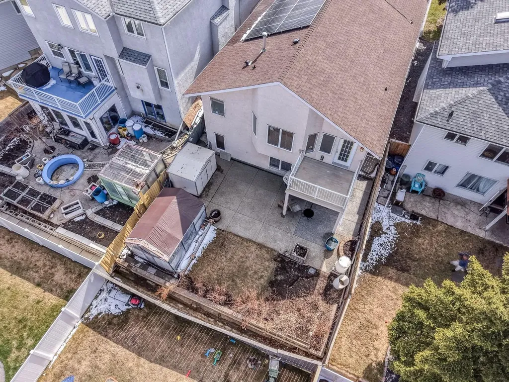 180 Hidden Vale Close NW Calgary AB T3A 5C7