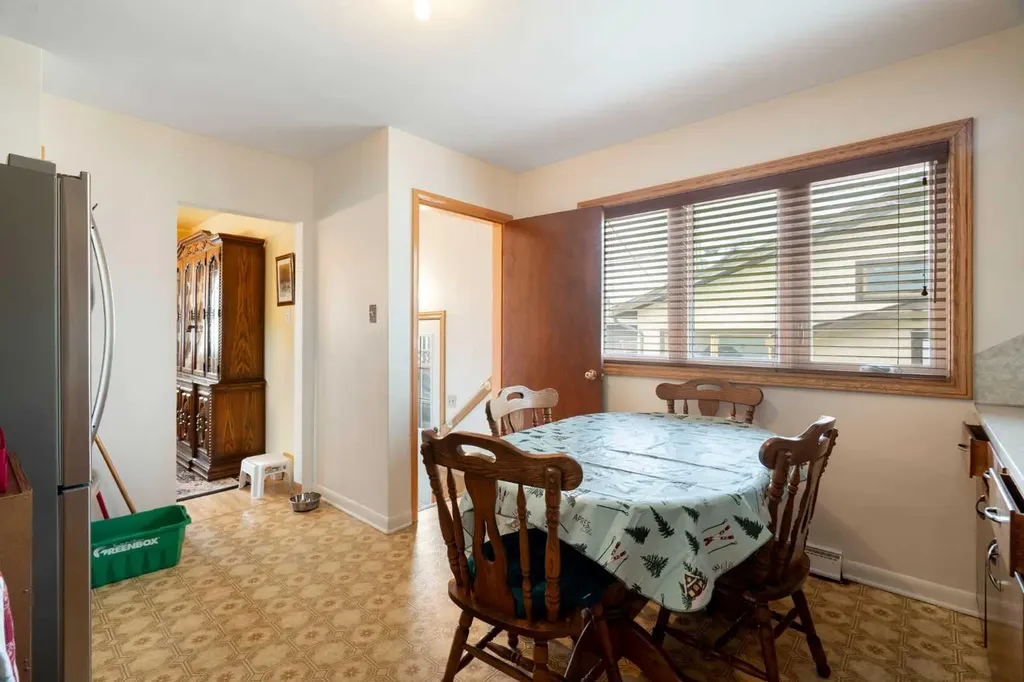 3019 37 Street SW Calgary AB T3E 3B5
