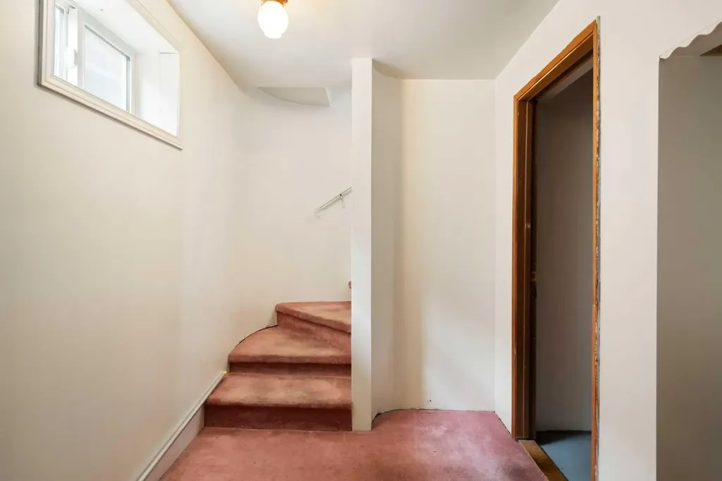 3019 37 Street SW Calgary AB T3E 3B5