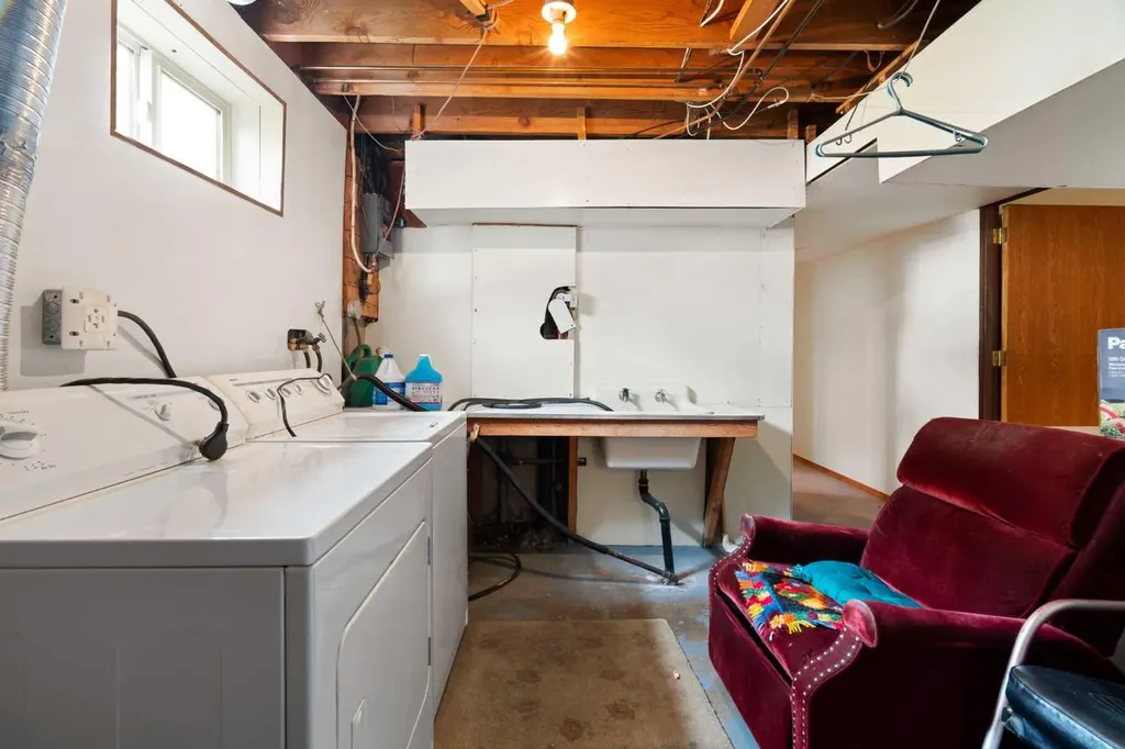 3019 37 Street SW Calgary AB T3E 3B5