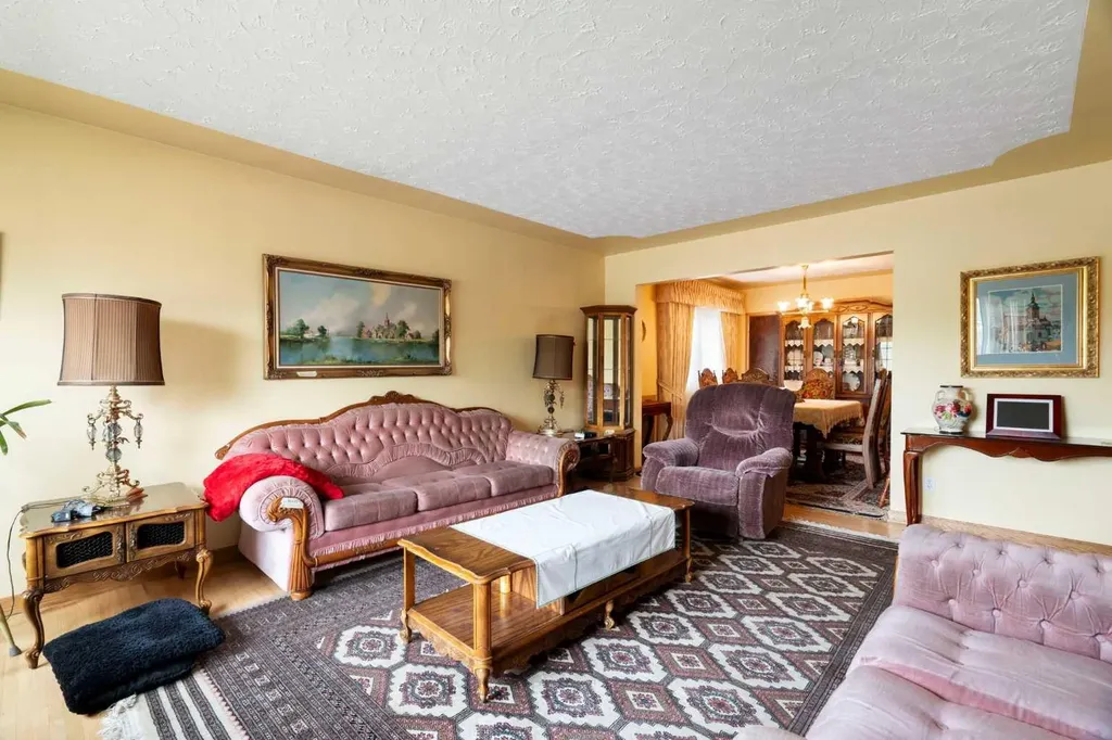 3019 37 Street SW Calgary AB T3E 3B5