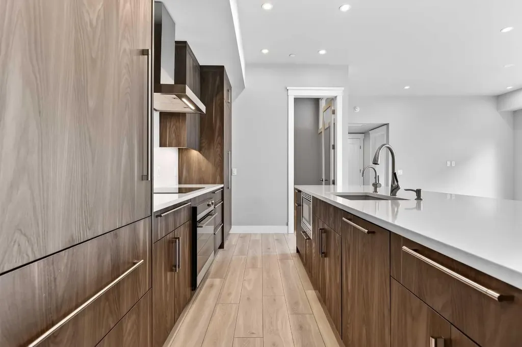 275 Lebel Crescent NW Calgary AB T3B 6L5