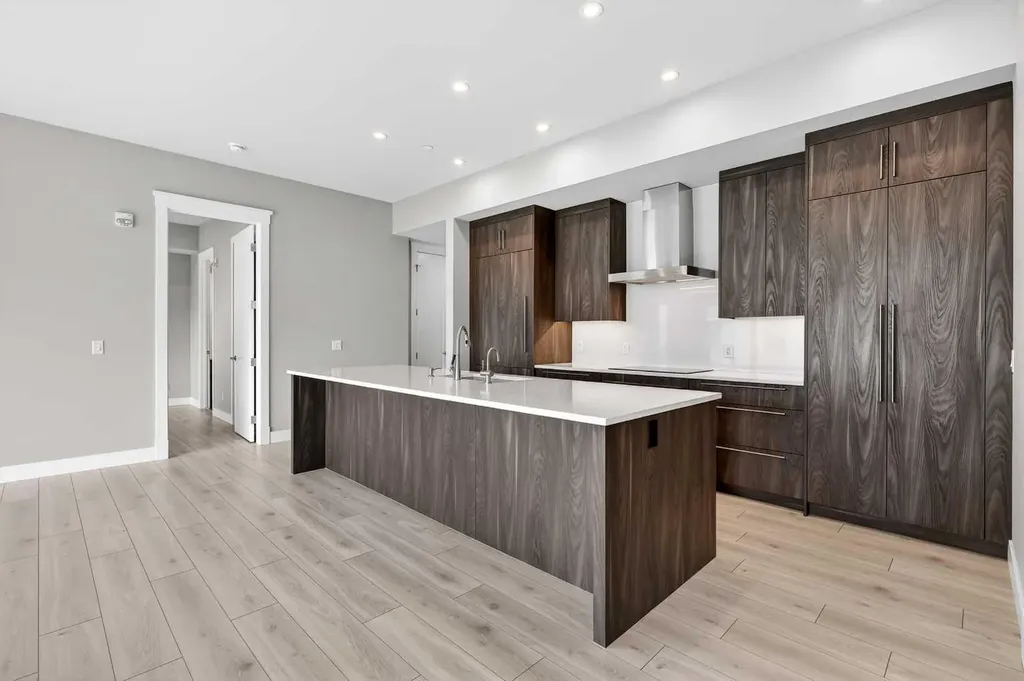 275 Lebel Crescent NW Calgary AB T3B 6L5