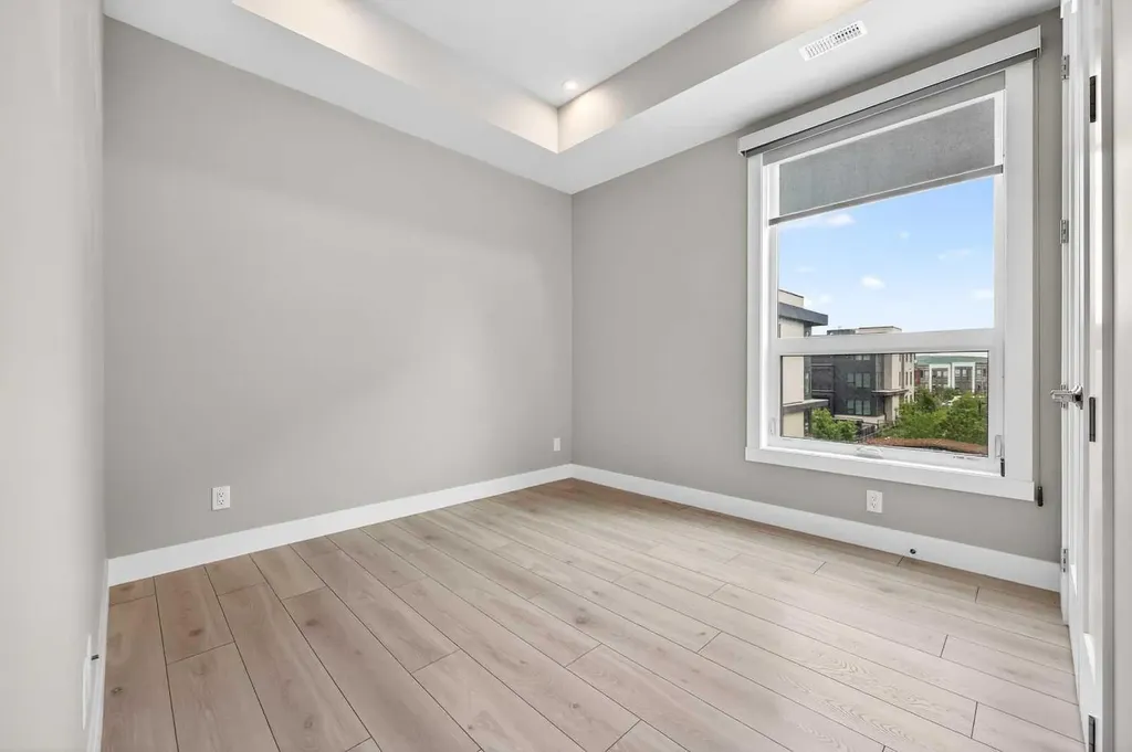 275 Lebel Crescent NW Calgary AB T3B 6L5