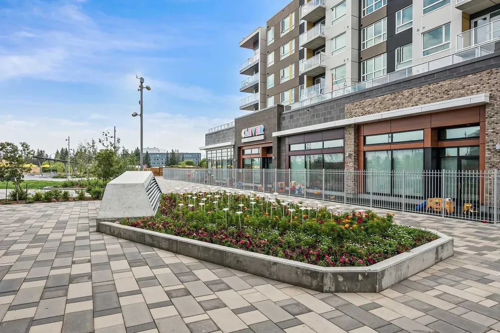 275 Lebel Crescent NW Calgary AB T3B 6L5