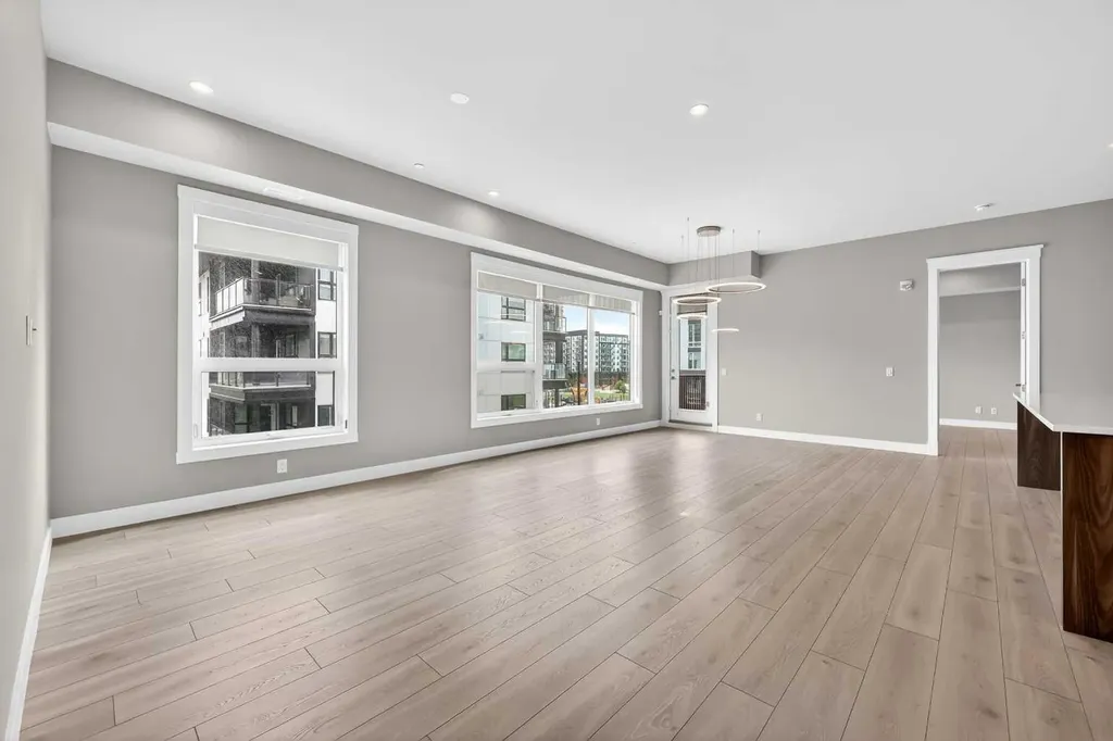 275 Lebel Crescent NW Calgary AB T3B 6L5