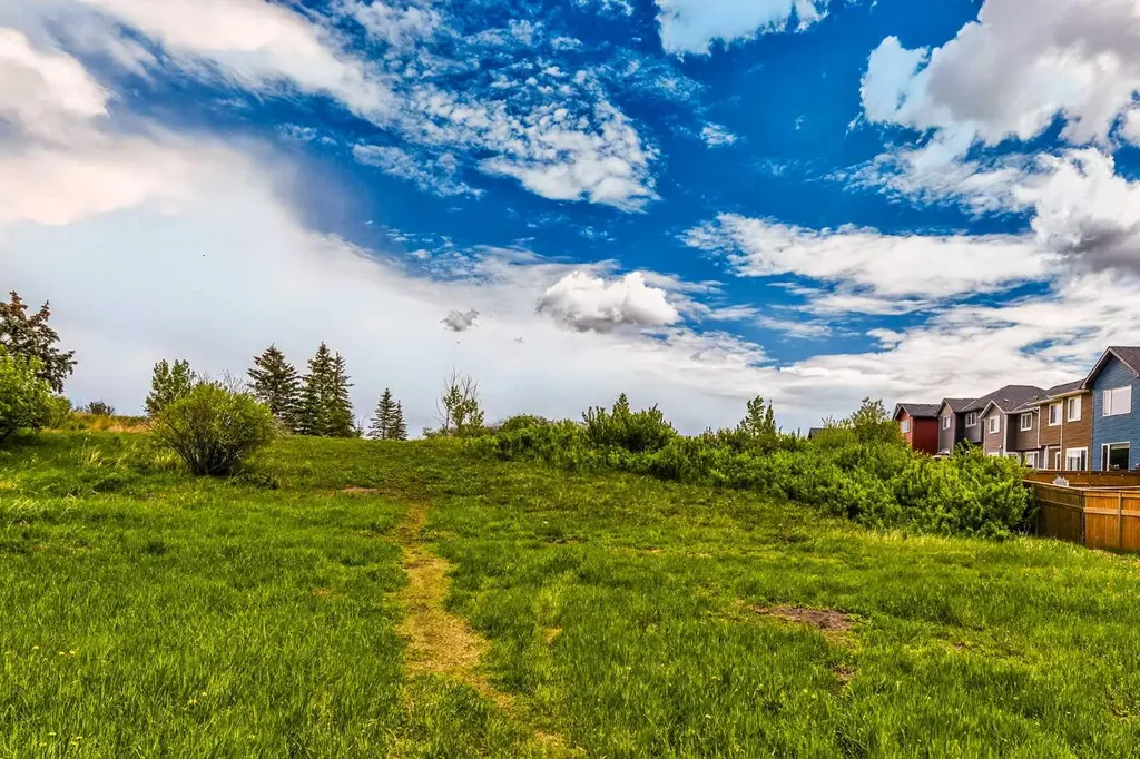 192 Fireside Place Cochrane AB T4C 0R6