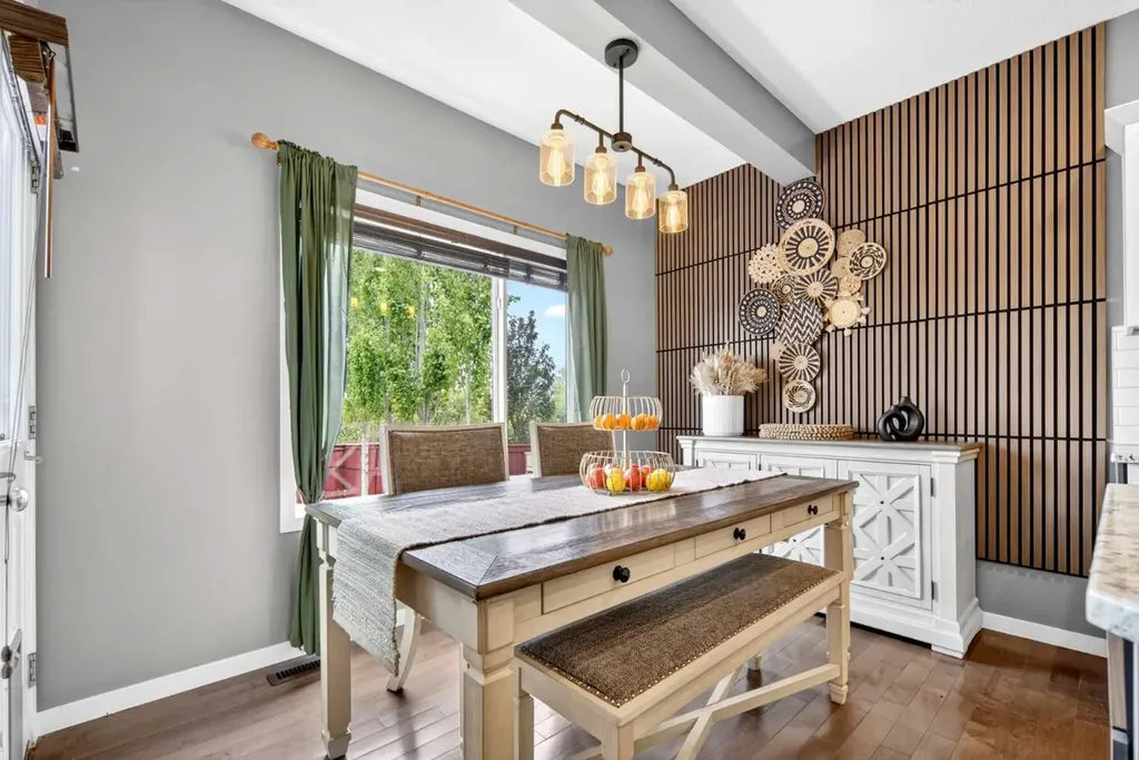 192 Fireside Place Cochrane AB T4C 0R6