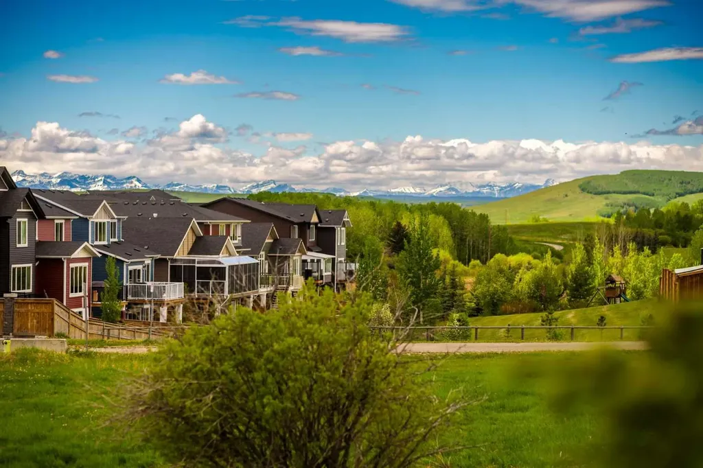 192 Fireside Place Cochrane AB T4C 0R6