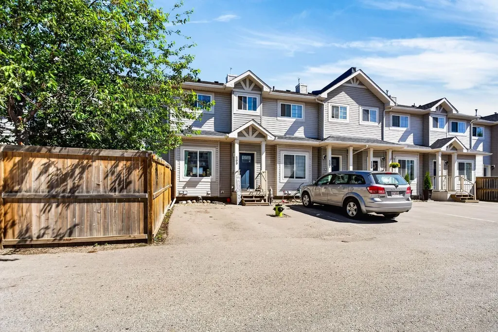 509 Strathaven Mews Strathmore AB T1P 1X9