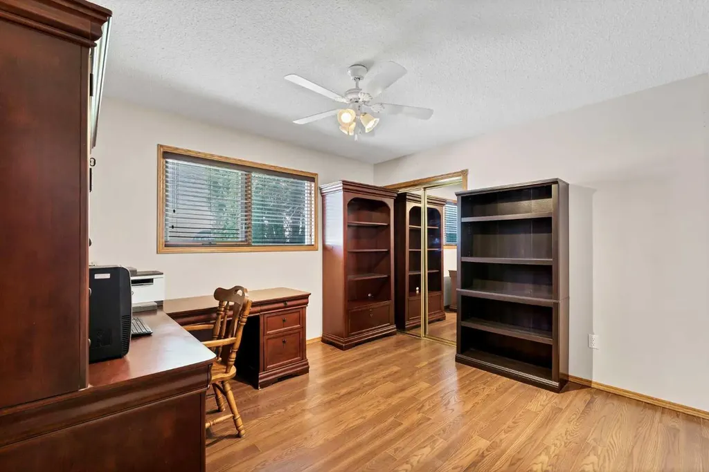 93 Park Meadows Court SE Medicine Hat AB T1B4C3