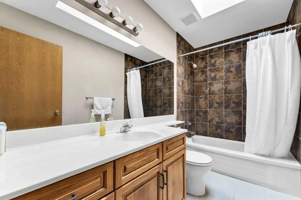 93 Park Meadows Court SE Medicine Hat AB T1B4C3