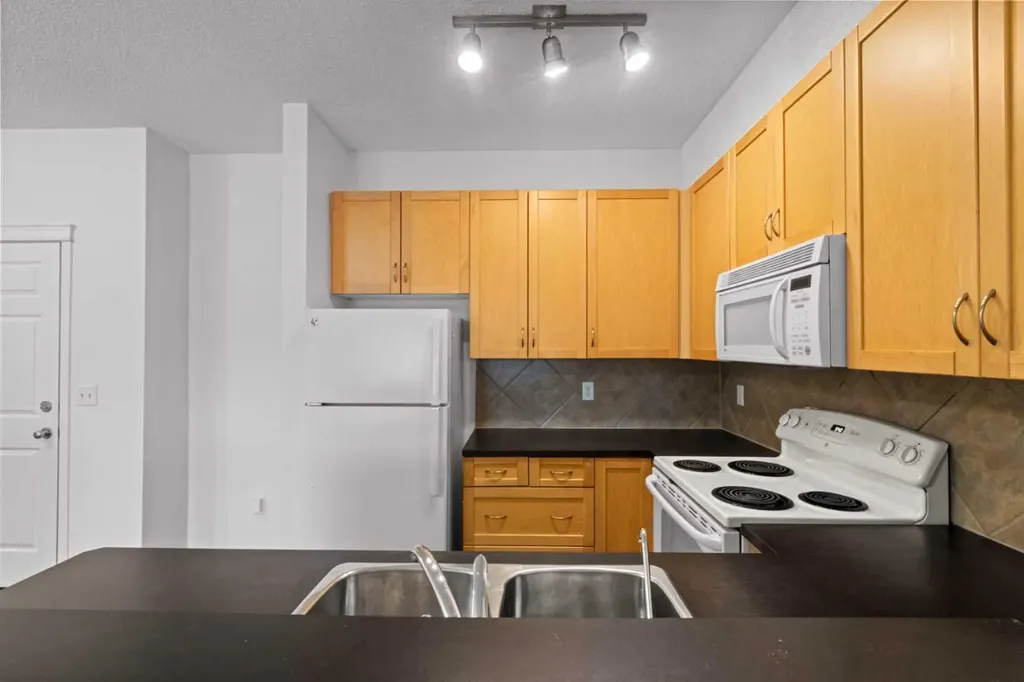 70 Panamount Drive NW Calgary AB T3K 6K3