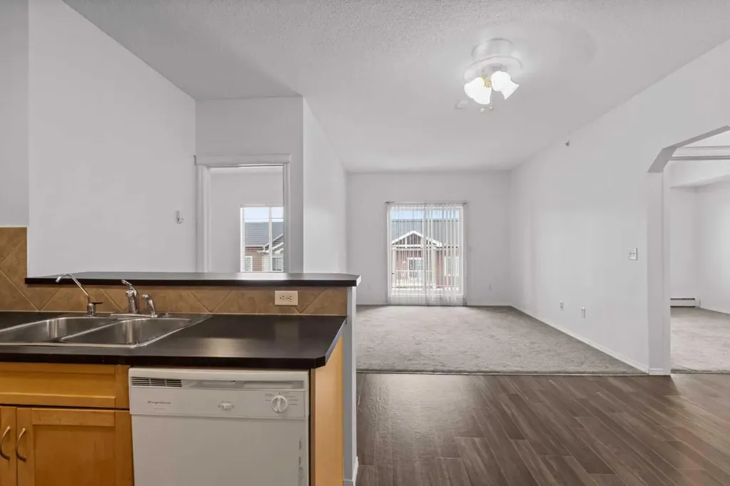 70 Panamount Drive NW Calgary AB T3K 6K3