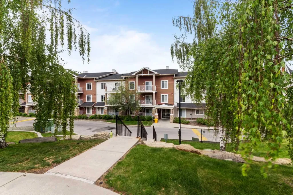 70 Panamount Drive NW Calgary AB T3K 6K3