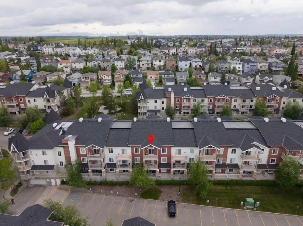 70 Panamount Drive NW Calgary AB T3K 6K3
