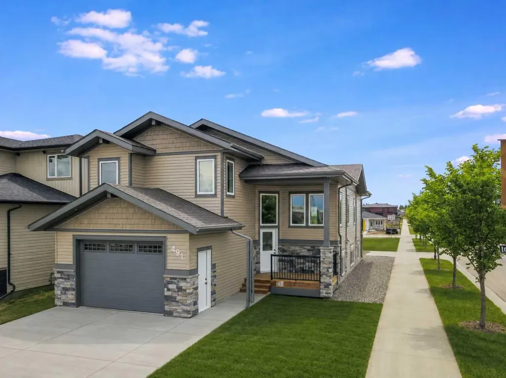 491 Townsend Street Red Deer AB T4P 0Y5