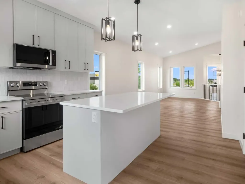 491 Townsend Street Red Deer AB T4P 0Y5