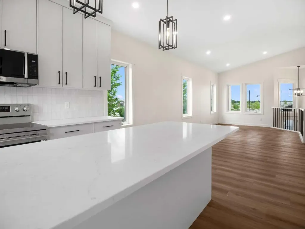 491 Townsend Street Red Deer AB T4P 0Y5
