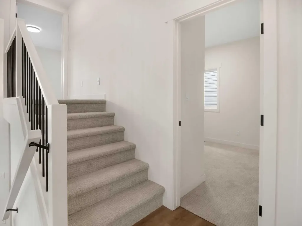 491 Townsend Street Red Deer AB T4P 0Y5