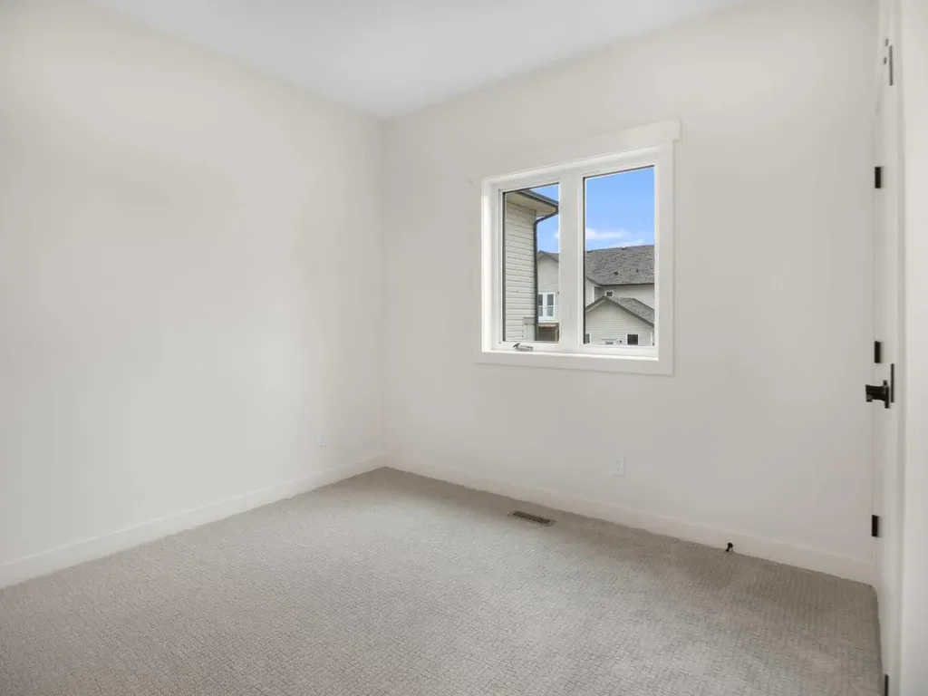 491 Townsend Street Red Deer AB T4P 0Y5
