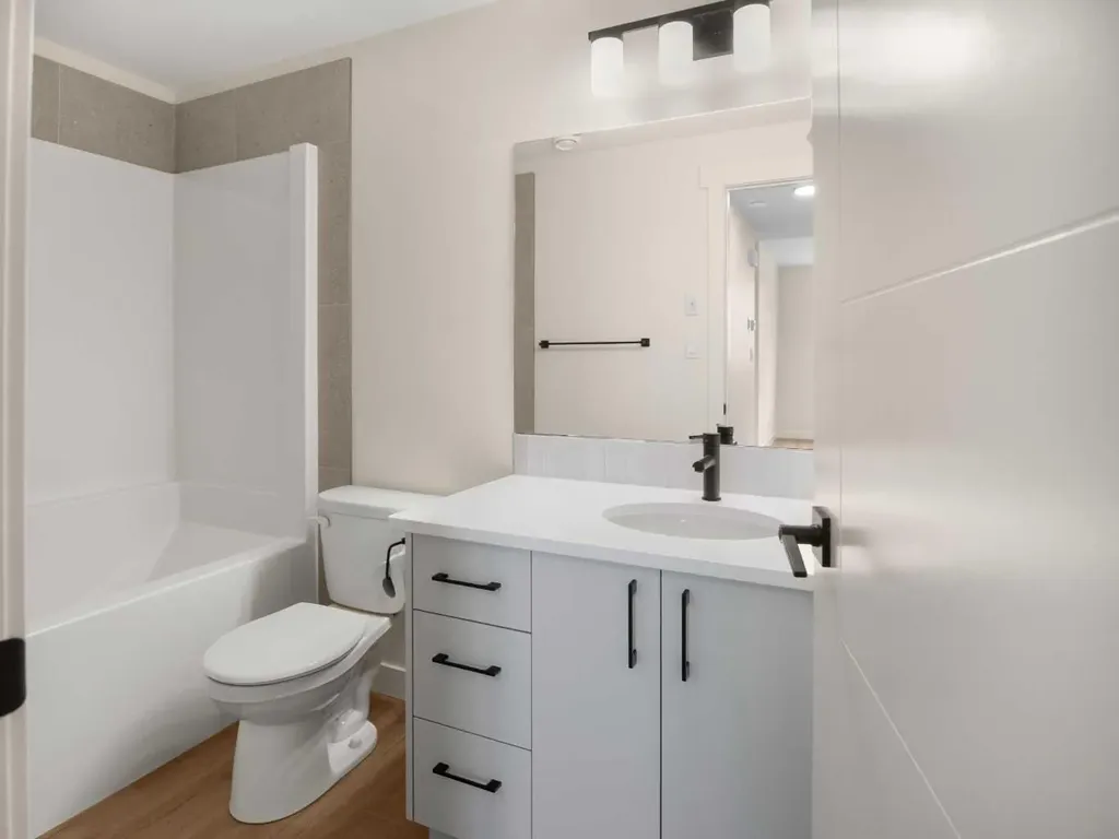 491 Townsend Street Red Deer AB T4P 0Y5