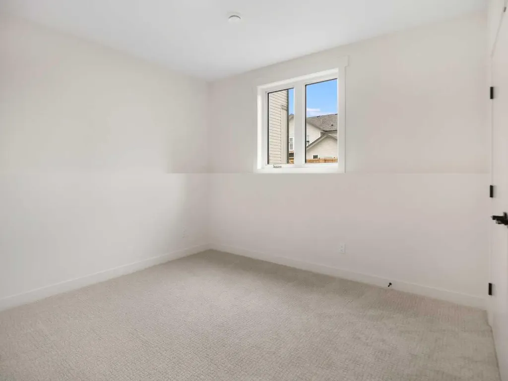 491 Townsend Street Red Deer AB T4P 0Y5