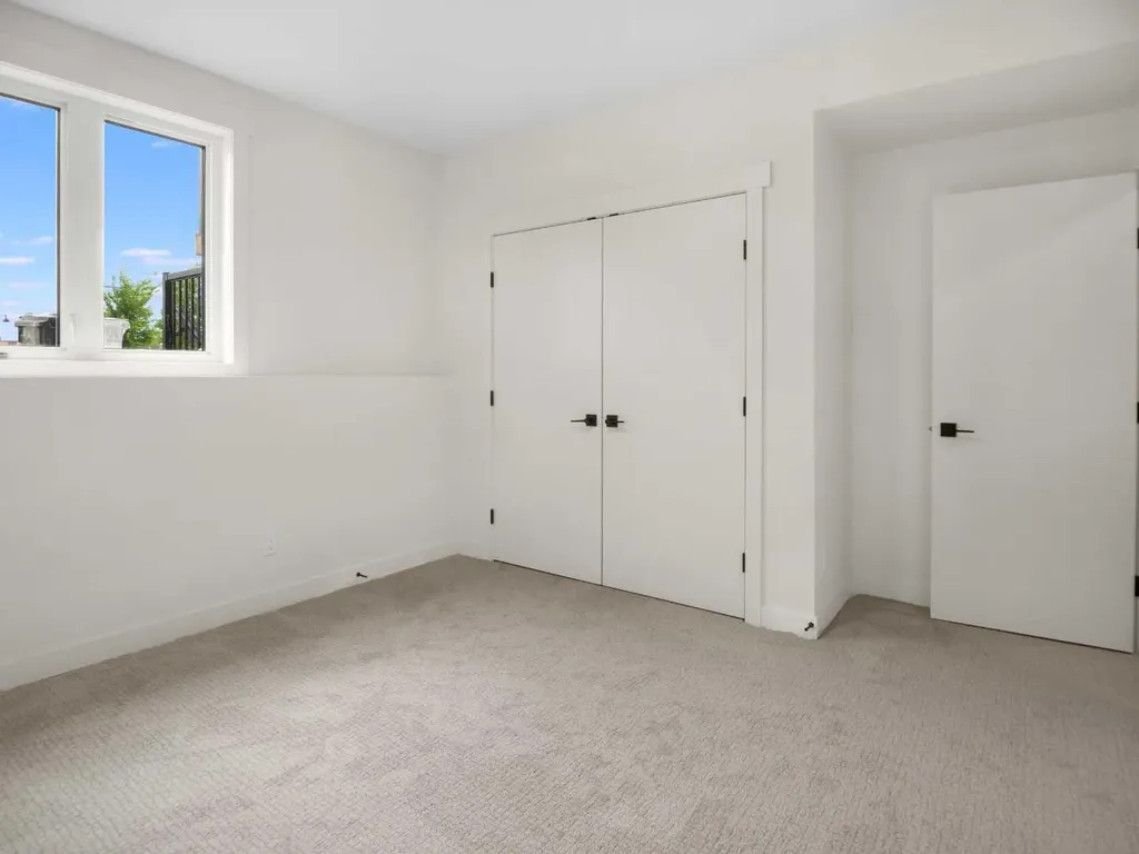 491 Townsend Street Red Deer AB T4P 0Y5