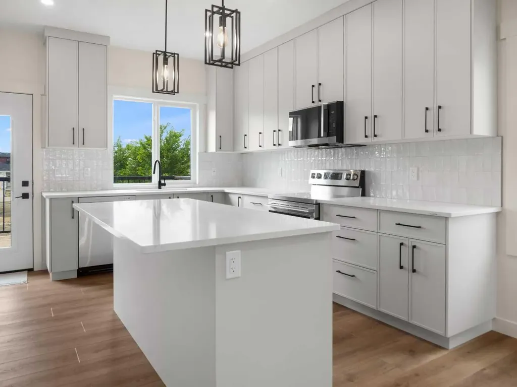 491 Townsend Street Red Deer AB T4P 0Y5
