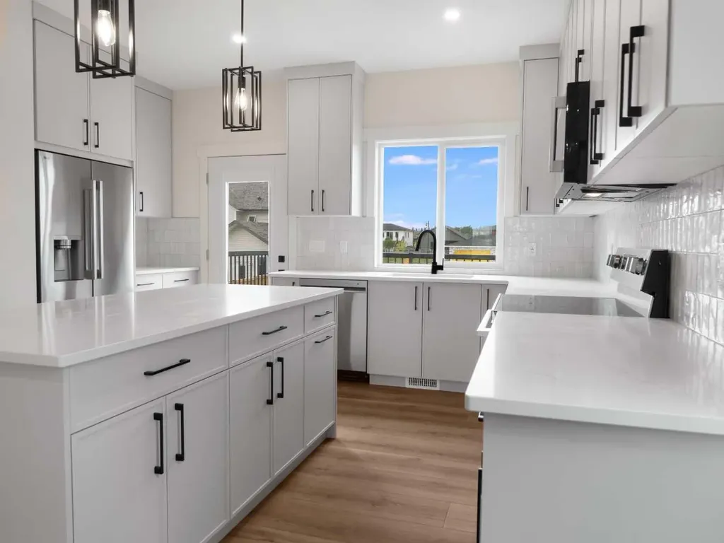 491 Townsend Street Red Deer AB T4P 0Y5