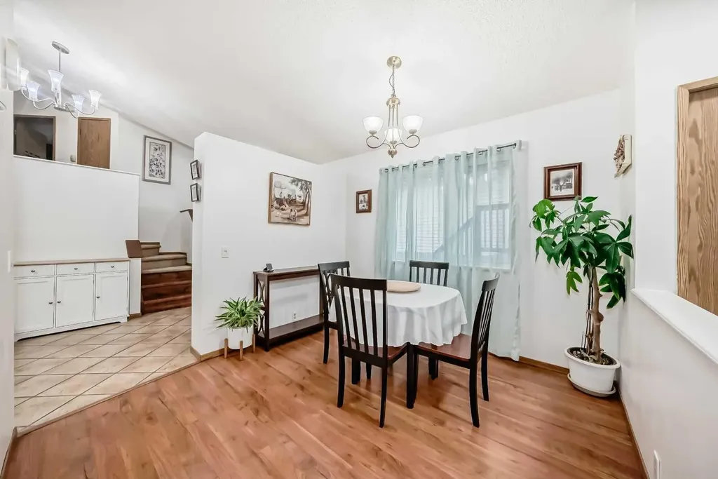 16 Martinridge Way NE Calgary AB T3J 3C8