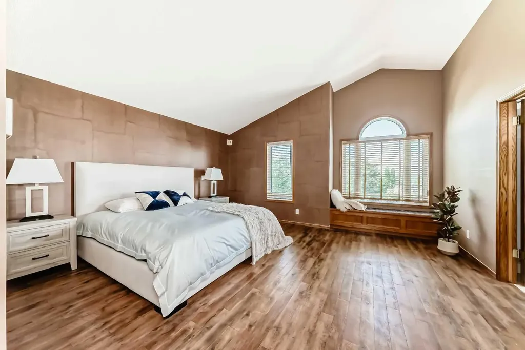 227 Hawkside Mews NW Calgary AB T3G 3J4