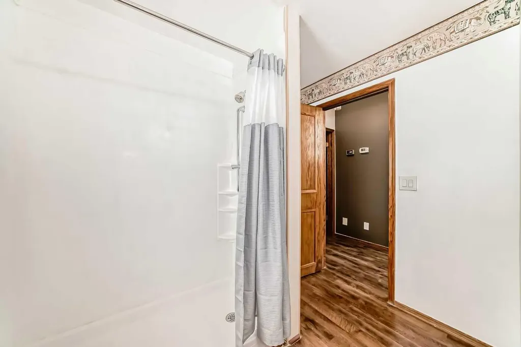 227 Hawkside Mews NW Calgary AB T3G 3J4