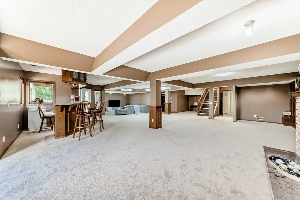 227 Hawkside Mews NW Calgary AB T3G 3J4