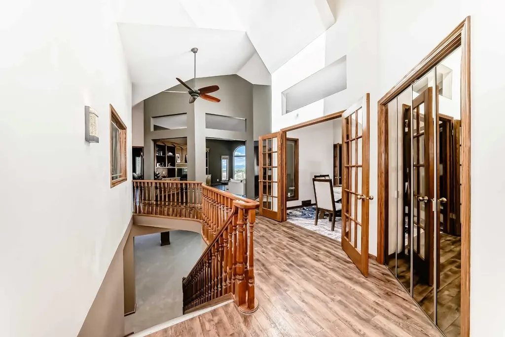 227 Hawkside Mews NW Calgary AB T3G 3J4