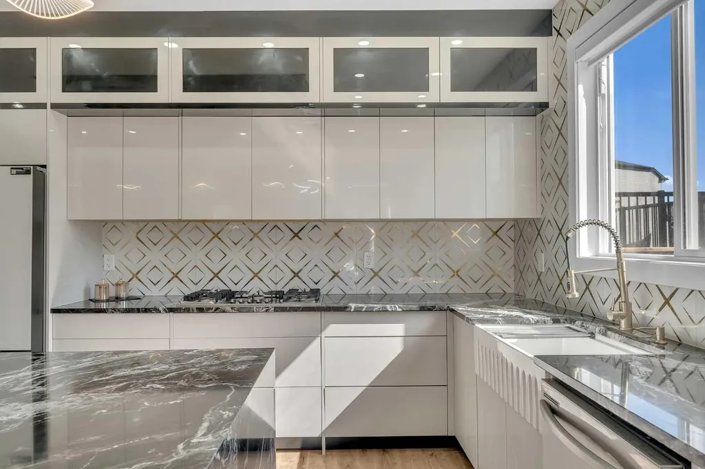 80 Carringwood Grove NW Calgary AB T3P 2A9