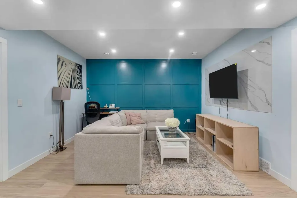 80 Carringwood Grove NW Calgary AB T3P 2A9