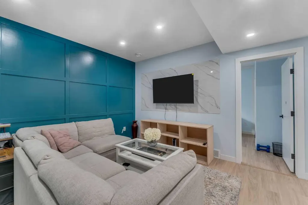 80 Carringwood Grove NW Calgary AB T3P 2A9