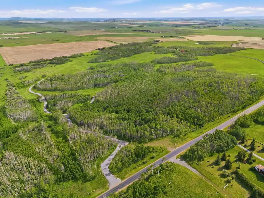 80+ Acres SE - 1 - 19 - 2 - W5 Rural Foothills County AB T0L 1H0
