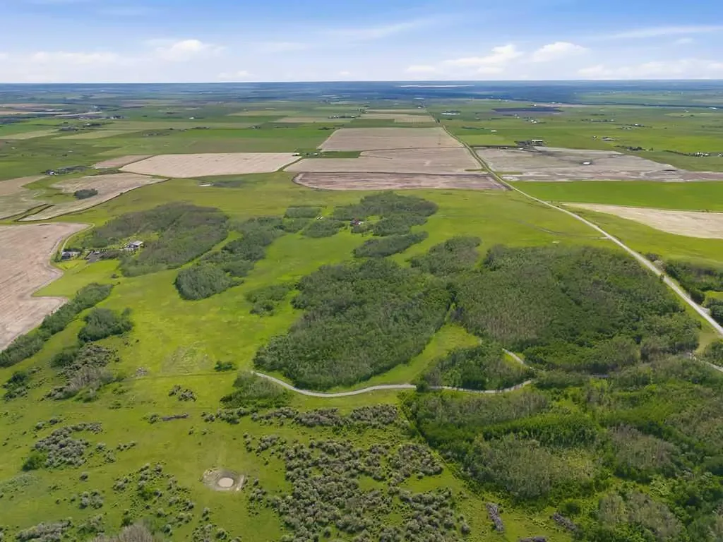 80+ Acres SE - 1 - 19 - 2 - W5 Rural Foothills County AB T0L 1H0