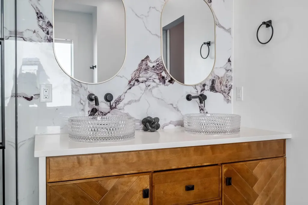 3223 Signal Hill Drive SW Calgary AB T3H 3T4