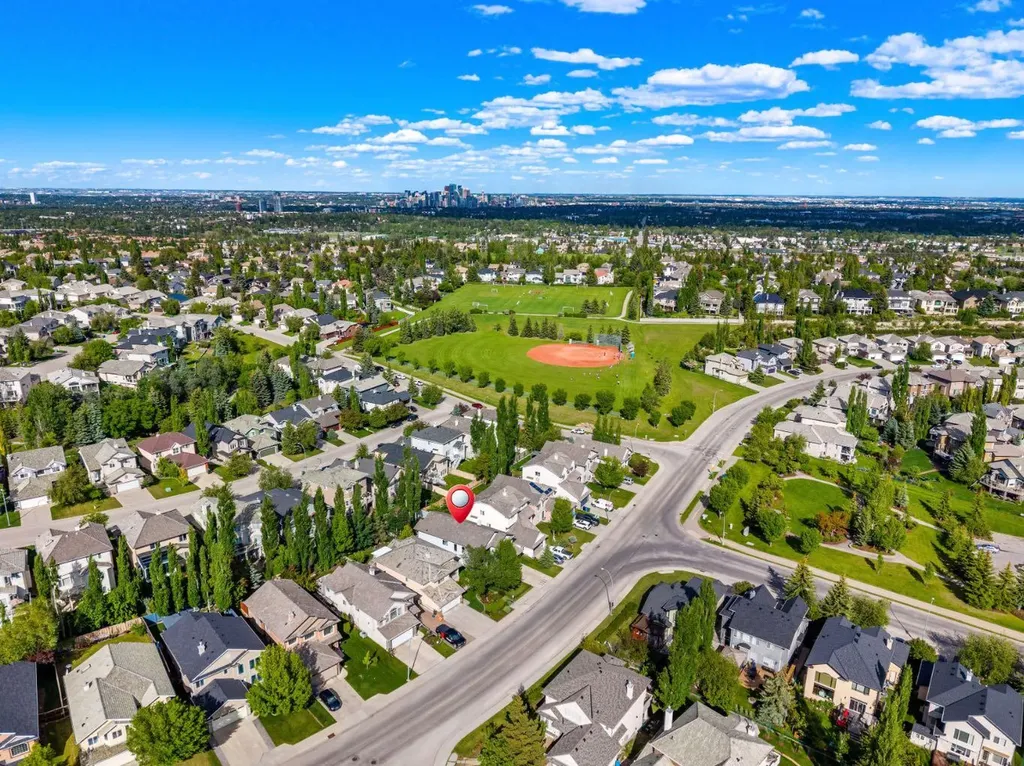 3223 Signal Hill Drive SW Calgary AB T3H 3T4