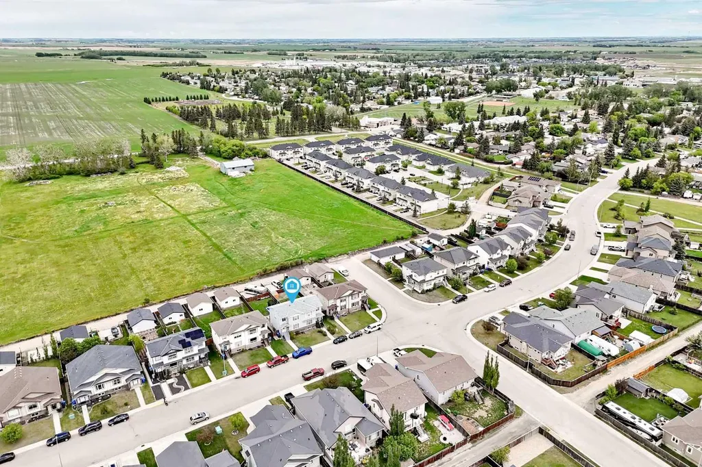 1552 Mcalpine Street Carstairs AB T0M0N0