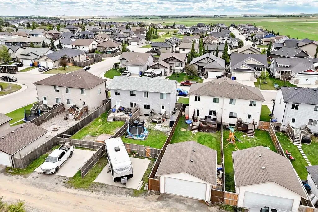 1552 Mcalpine Street Carstairs AB T0M0N0