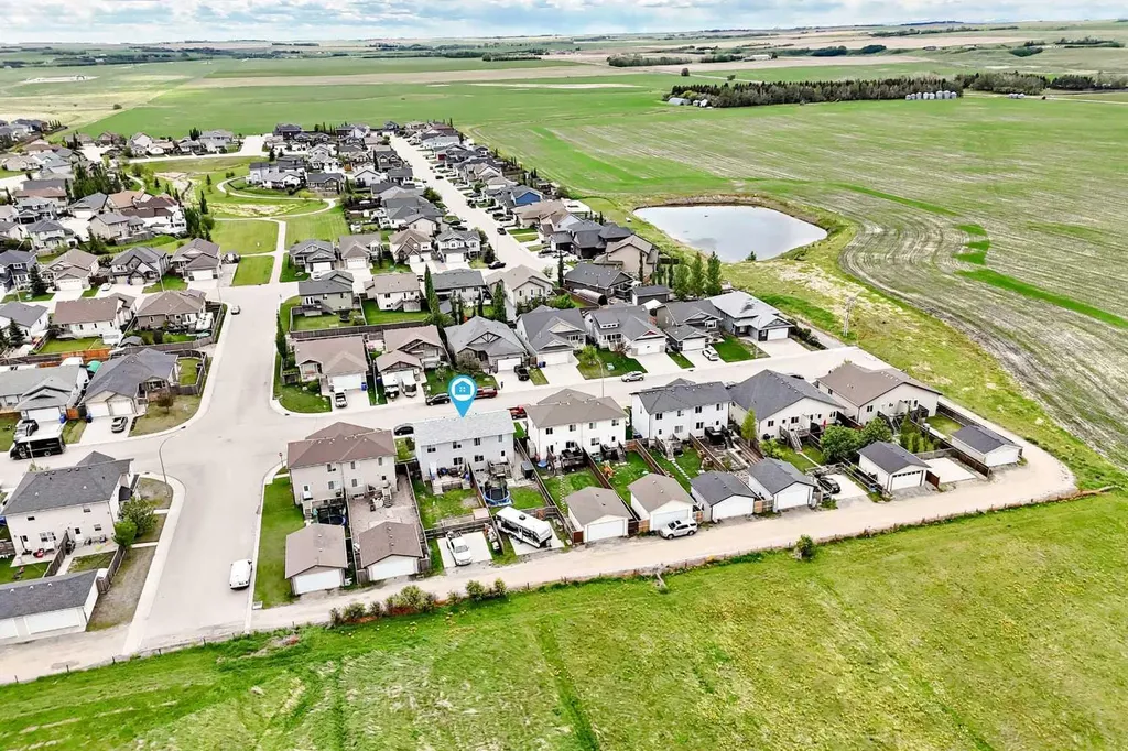 1552 Mcalpine Street Carstairs AB T0M0N0