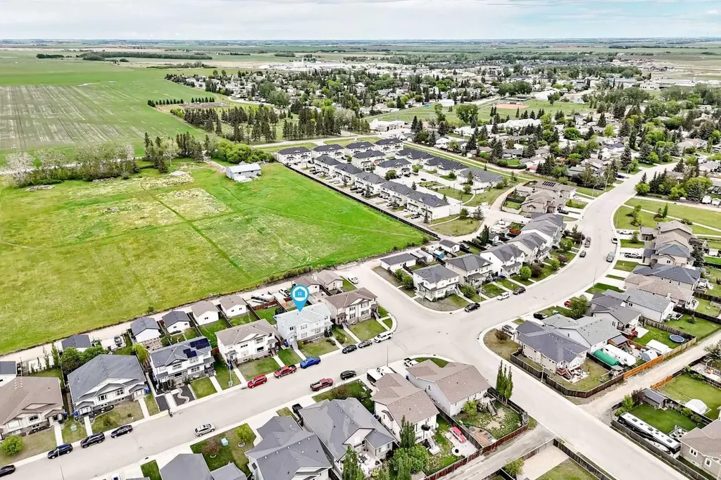 1552 Mcalpine Street Carstairs AB T0M0N0
