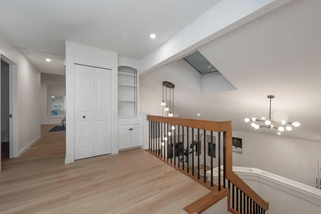 8266 Edgebrook Drive Calgary AB T3A 4N1